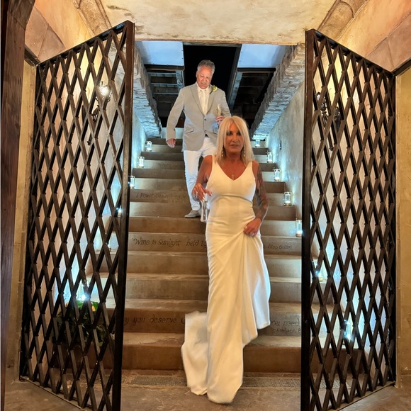 Beautiful mermaid bridal gown - Picture 11 of 16